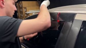 Подробная видео инструкция / установка 2Д дефлекторов окон / плоские ветровики для машины