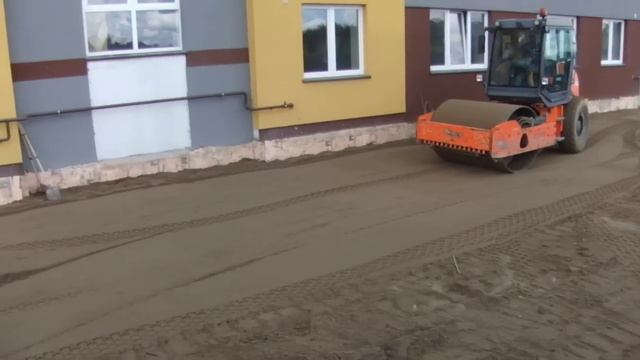 Как уплотнить слой песка под укладку плитки виброкатком - steh39.ru смотреть онлайн