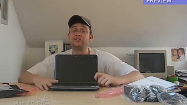 Medion Akoya Mini E1210 Unboxing смотреть онлайн