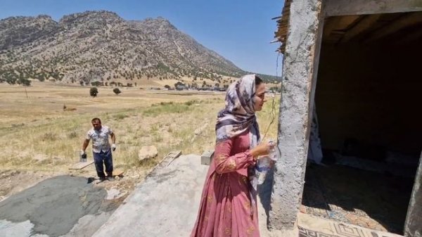 Mojtaba and Zahra's love: a united and hardworking family: the end of cement work