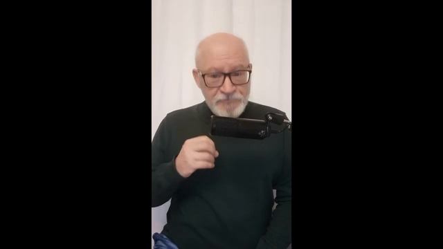 Упражнения для развития низкого голоса.  Часть 6. Упражнение "Смех Санты".