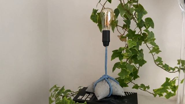 10 DIY CONCRETE LAMPS * tutorial, how to make easy cement home decors * смотреть онлайн