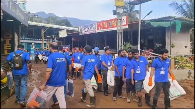 Army Returns, Massive Search At Chooralmala Mundakkai Landslide Area PM Visit Tomorrow смотреть онлайн