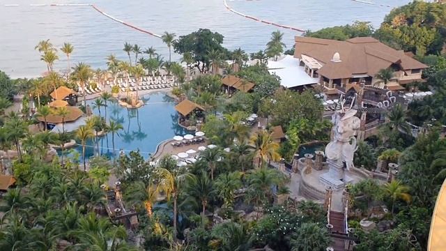 Вид из номера отеля Centara Grand Mirage Beach Resort Pattaya. смотреть онлайн