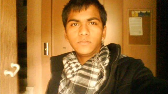 Phapa Mariya Mikki Paij Paise Sikander Spain