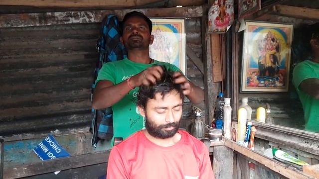 Интенсивный массаж головы с растрескиванием шеи от индийского уличного парикмахера смотреть онлайн