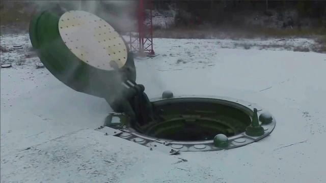 Запуск МБР шахтного базирования 15Ж67 Ярс М смотреть онлайн