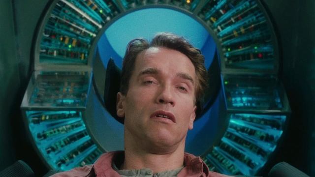 "Вспомнить всё" смотреть онлайн