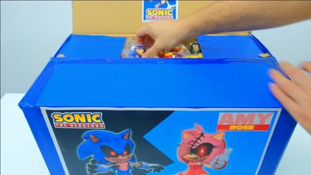 Amy Rose and Sonic.EXE | Unboxing Review смотреть онлайн