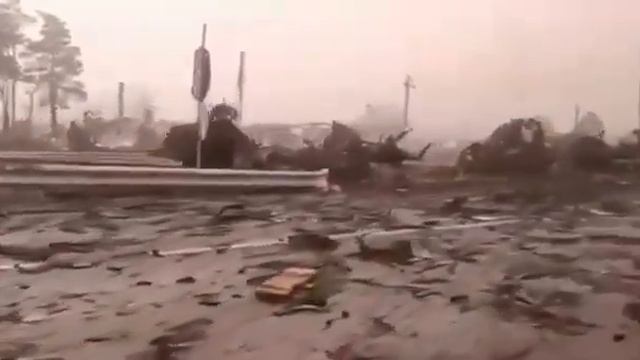 Уничтоженные украинской армией тонны российской техники на Житомирской трассе смотреть онлайн