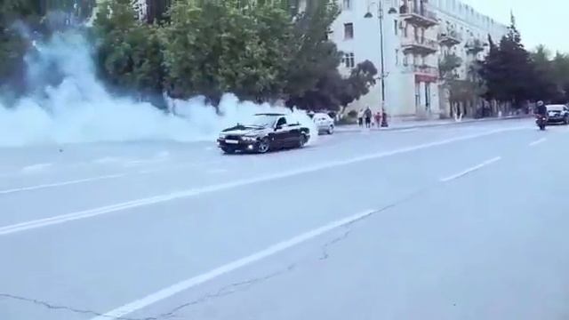BMW E39 DRIFT смотреть онлайн