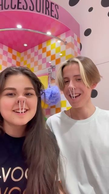ТЕБЯ В ДЕТСТВЕ ВНИЗ ГОЛОВОЙ НЕ БРОСАЛИ?😱 смотреть онлайн