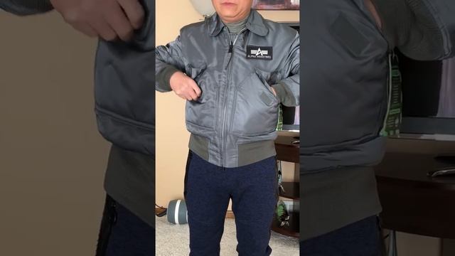 Áo khoác bay CWU-45/P của hãng Alpha Industries смотреть онлайн