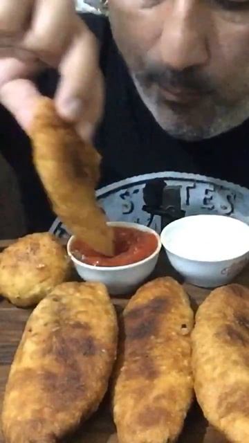 Pirozhki With Beef 🥩 Meat, Mayonnaise & Ketchup | Eating Sounds | Eating Show | ASMR | #shorts