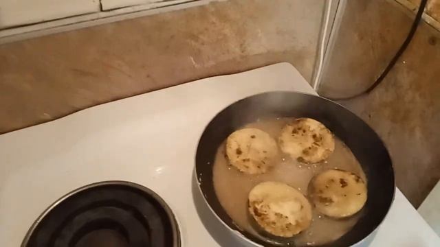 Кабачки, жареные в муке/Они такие смачные...