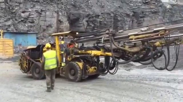Atlas Copco Boomer 282 смотреть онлайн