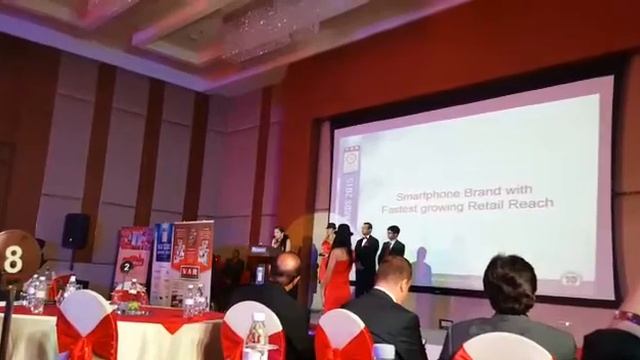 VSUN Awarded Fastest Growing Regional Smart Phone Brand 2015 смотреть онлайн