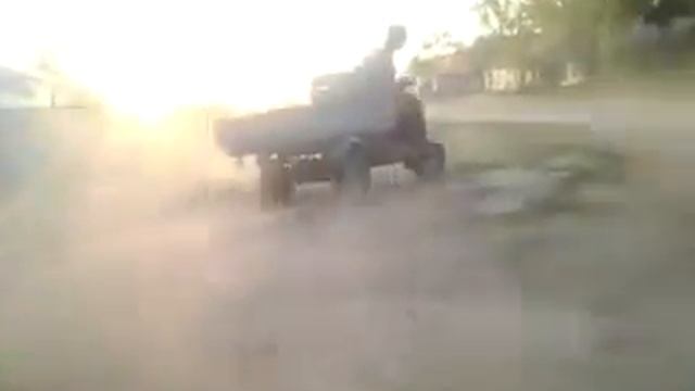 Мотороллер Зверь)) Такого еще не видел смотреть онлайн