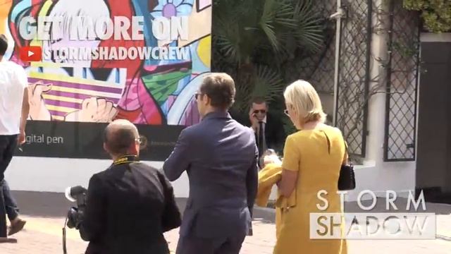 EXCLUSIVE : Laurence Ferrari and husband coming out of the Majestic hotel in Cannes смотреть онлайн
