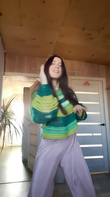 когда не спала всю ночь, но наконец-то довязала кофту 🎉💃🏻 смотреть онлайн