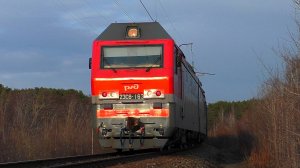 "На закат". 2ЭС6-163 "Синара" с грузовым поездом