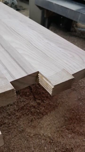 Обеденный стол из массива ясеня. Контакты: ТЕЛЕГРАММ https://t.me/green_wooods телефон: 8930166810 смотреть онлайн