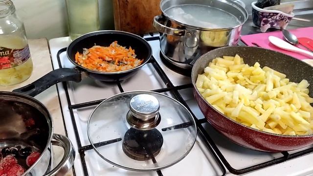 VLOG 11.12.2021 А так свежая капуста хранится дольше😱//Психанула,  наготовила😄