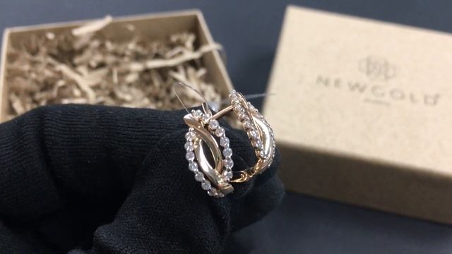 !Серьги 098587 из красного золота 585 пробы с фианитами смотреть онлайн