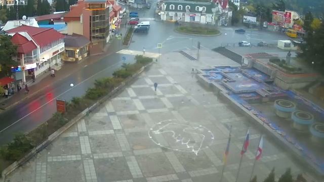 Вебкамера "Площадь Советская". Запись 06.11.2016 08:00:17 смотреть онлайн