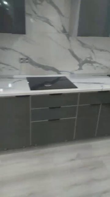 Видео 2 кухни WhatsApp 2025-03-25 в 11.21.19_20c87b20 смотреть онлайн