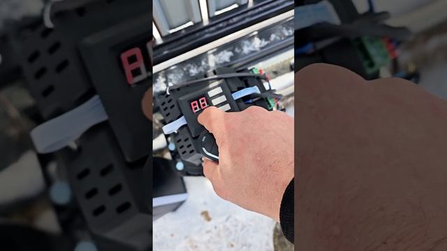 Как прописать новый пульт Алютех . Пульт для Квадрика )) #пульталютех #алютех #segwaysnarler #квад смотреть онлайн