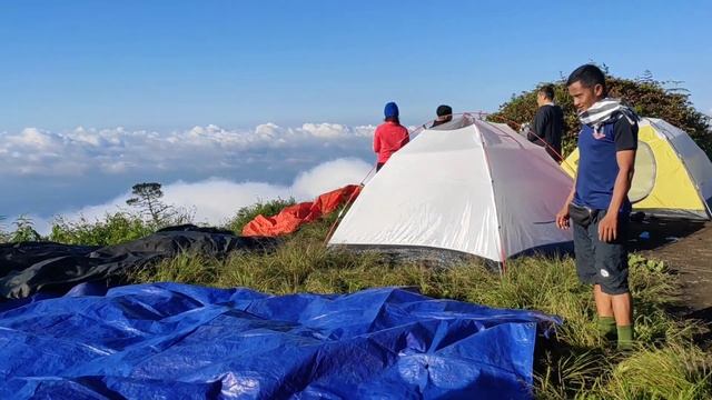 Gn Batukaru tabanan bali .Kembali lagi via Pura Luhur Batukau смотреть онлайн