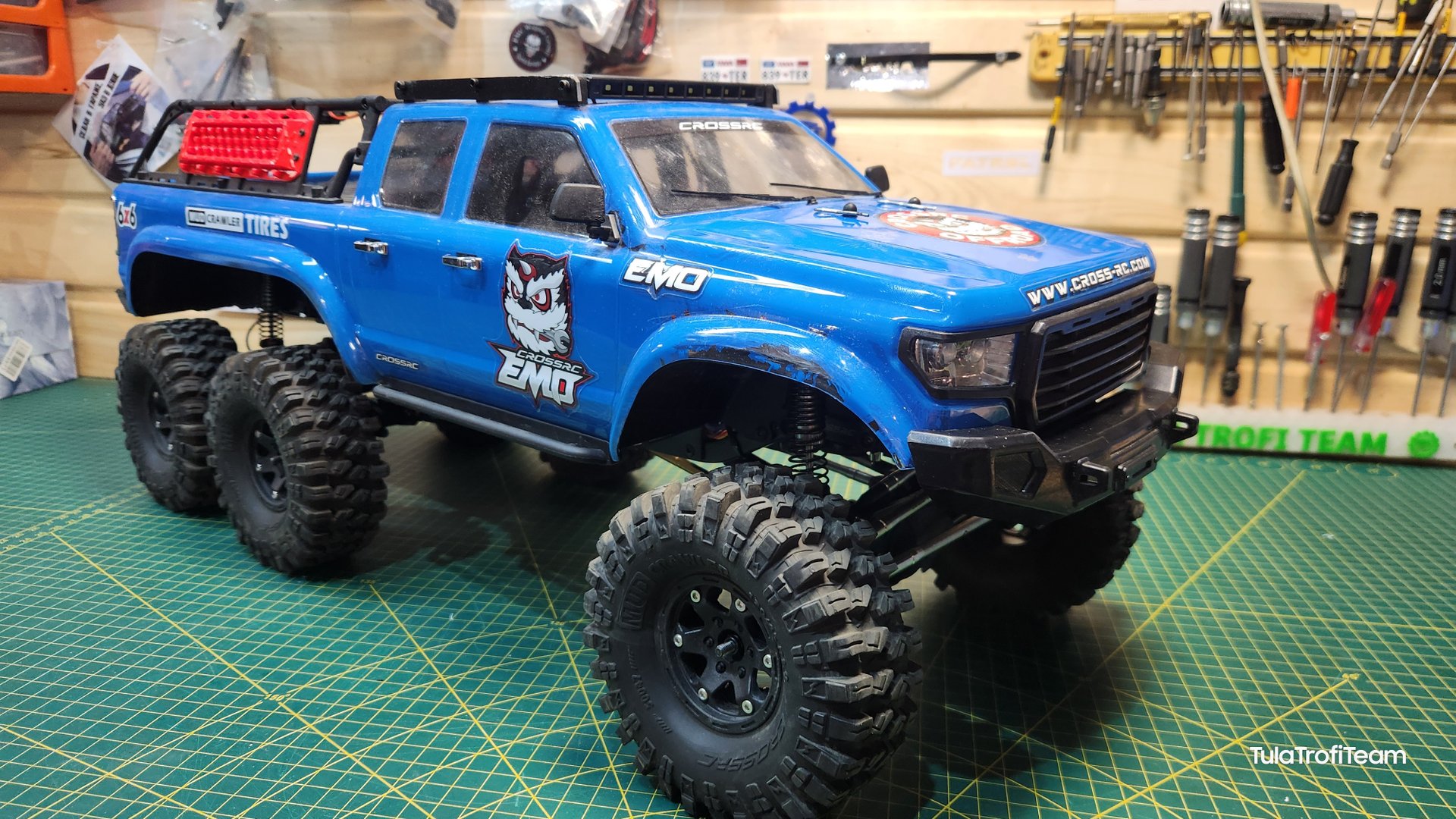 minireview cross-rc emo at6 1/10 6x6 смотреть онлайн