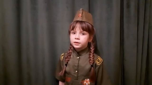 Г. Поротов "Целую святую землицу". Ника Коваленко, 6 лет смотреть онлайн