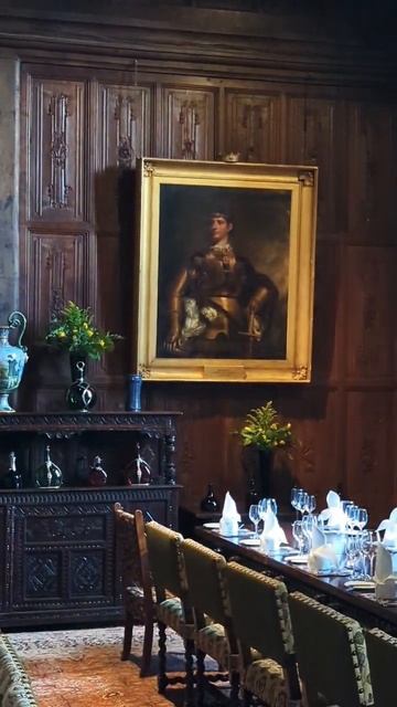 Dining room in Hever castle #travel #england #shorts смотреть онлайн