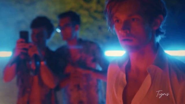 James & Ruby  | MAXTON HALL | Shameless