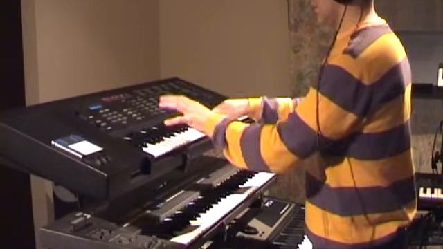 Soft Cell - Tainted Love / Кавер на ретро-синтезаторах смотреть онлайн