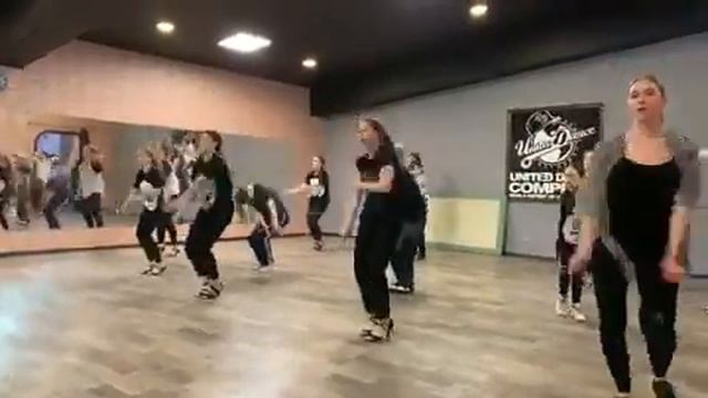 Артемий Манукян - урок Waacking 1 смотреть онлайн