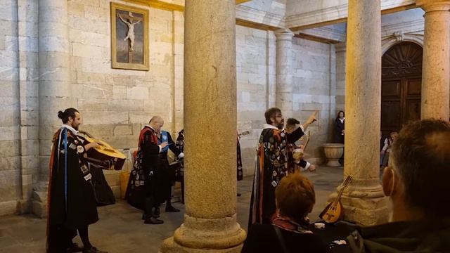 Tuna de Derecho Santiago de compostela смотреть онлайн
