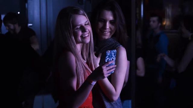 Lily День студента смотреть онлайн