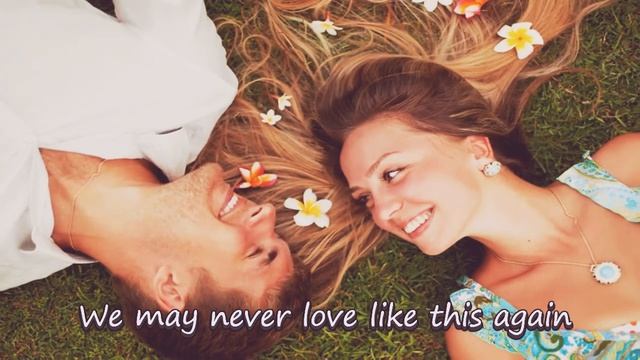 Maureen McGovern - We May Never Love Like This Again (Official Lyric Video) смотреть онлайн