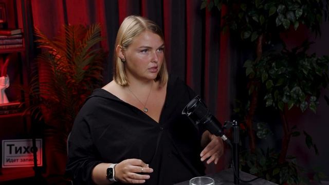 От архитектора до мировой рекордсменки: история успеха во фридайвинге | Интервью с Ольгой Маркиной смотреть онлайн