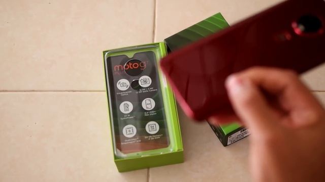 Motorola Moto G7 Plus | Unboxing en español смотреть онлайн