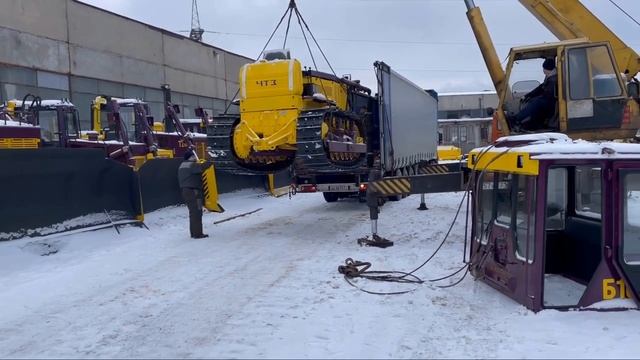Отгрузка бульдозера ЧТЗ Б10М фурой покупателю / ТехЗап смотреть онлайн
