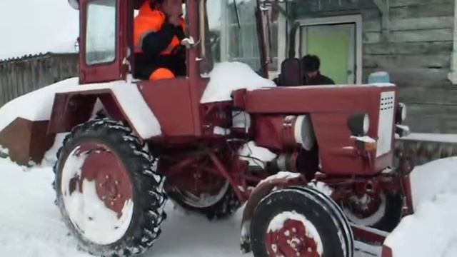 Уборка снега в деревне смотреть онлайн