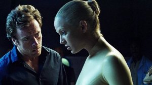 Машина (краткий пересказ фильма. Logline)