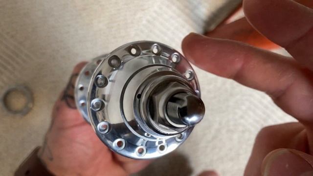 Campagnolo C-Record Track Hub Insane Bearings смотреть онлайн