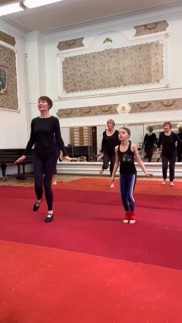 Наша ХаГэ. Анюта. Урок 28.04.21 смотреть онлайн