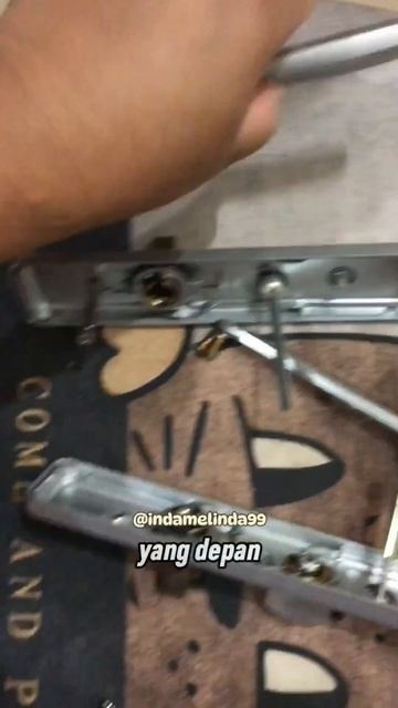 Tutorial ubah handle pintu kamar mandi #shorts #tutorial #pintukamarmandi смотреть онлайн