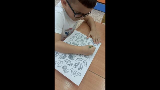 Насыщенный март. Тема проекта "Одежда".mp4 смотреть онлайн